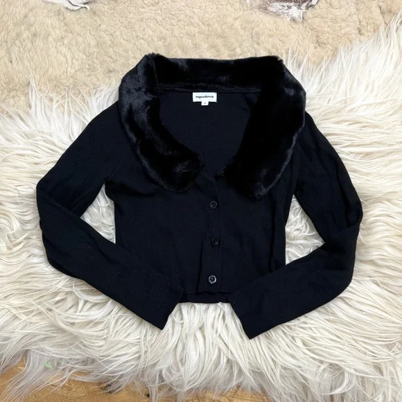 Superdown Revolve Black Elaney Fur Trim Sweater Cardigan - Picture 7 of 10